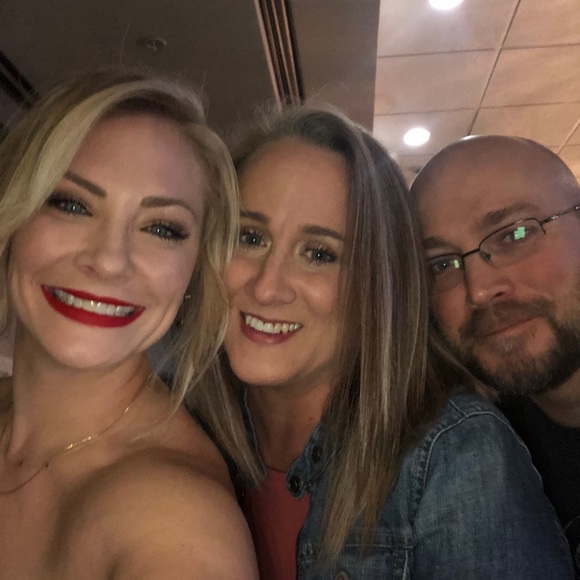 Meet your Posher - Picture 12 of 15